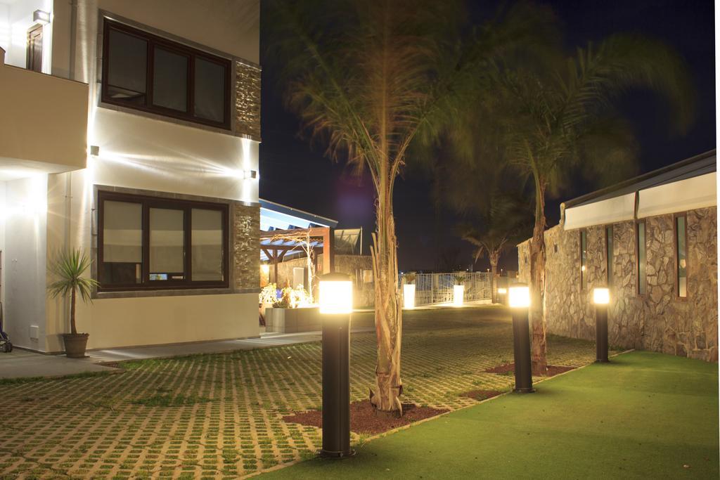 El Caseron De Conil & Spa Conil De La Frontera Luaran gambar
